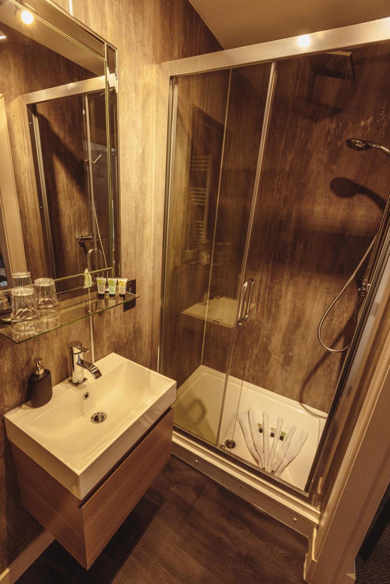 The Tower Gastro Pub & Apartments Crieff Phòng bức ảnh